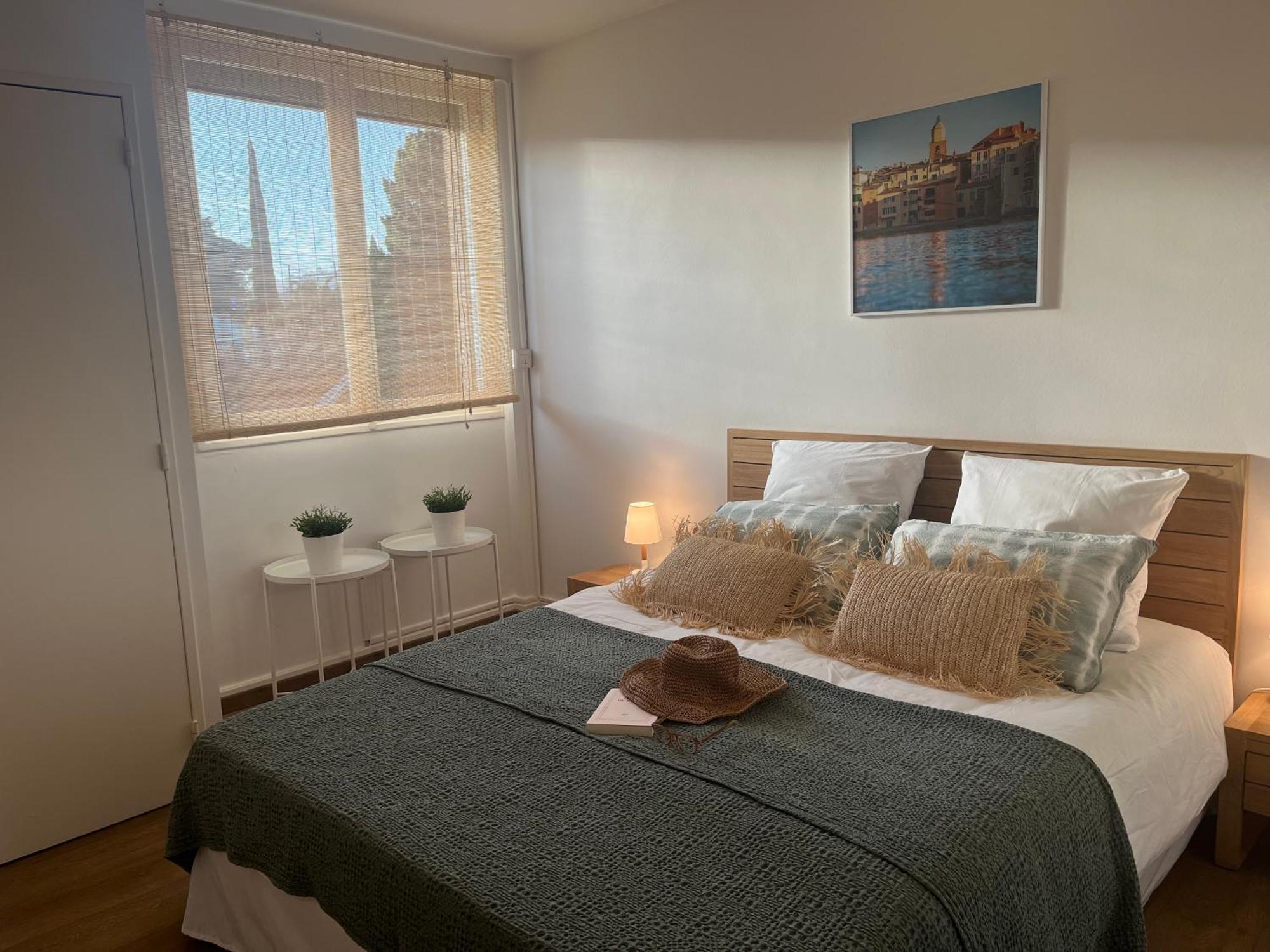 Terrasse Vue Mer - Appartement 6 Pers, 3 Chambres Et Parking A St Tropez Сен-Тропе Екстер'єр фото